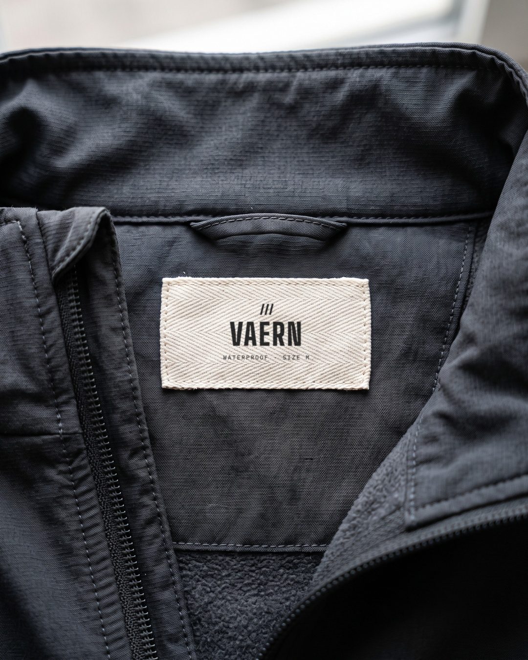 VAERN woven collar label
